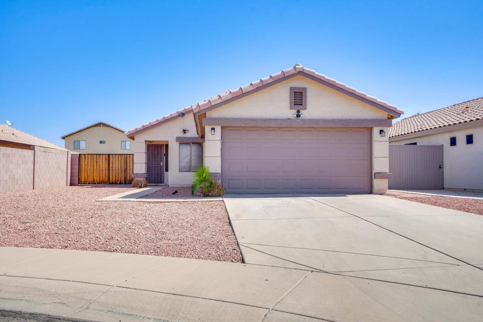 Avondale Retreat With Grill - 15 Mi To Phoenix! エクステリア 写真